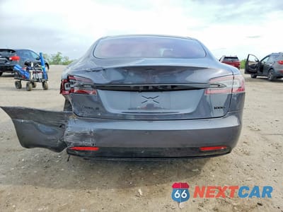 Zdjęcie 6 z 12 samochodu: 2018 TESLA MODEL S VIN:5YJSA1E26JF283996 - miniatura