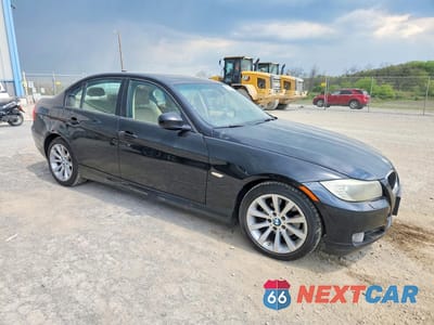 Czwarte zdjęcie samochodu z boku: 2011 BMW 328 XI SULEV VIN:WBAPK5C5XBF123914 - miniatura