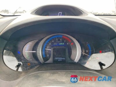 Zdjęcie 9 z 11 samochodu: 2011 HONDA INSIGHT VIN:JHMZE2H33BS005041 - miniatura