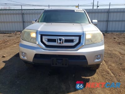 Piąte zdjęcie samochodu w środku: 2010 HONDA PILOT EXL VIN:5FNYF4H54AB026578 - miniatura