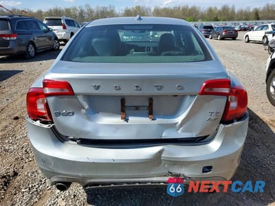 Zdjęcie 6 z 12 samochodu: 2017 VOLVO S60 DYNAMIC VIN:YV140MTLXH2428540 - miniatura
