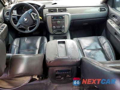 Zdjęcie 8 z 14 samochodu: 2011 CHEVROLET TAHOE POLICE VIN:1GNLC2E08BR233817 - miniatura