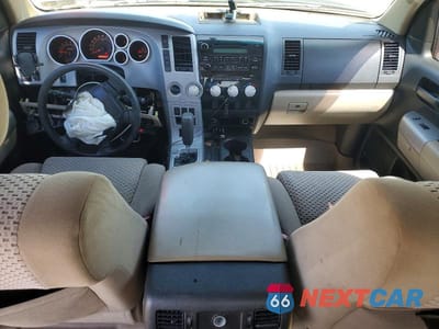 Zdjęcie 8 z 11 samochodu: 2008 TOYOTA TUNDRA SR5 VIN:5TBDV54138S501968 - miniatura