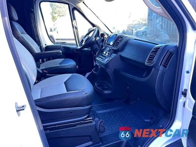 Piąte zdjęcie samochodu w środku: 2025 RAM PROMASTER 3500 3500 HIGH VIN:3C6MRVHG4SE549112 - miniatura