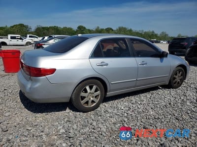 Trzecie zdjęcie samochodu z tyłu: 2005 HONDA ACCORD EX VIN:1HGCM668X5A053437 - miniatura