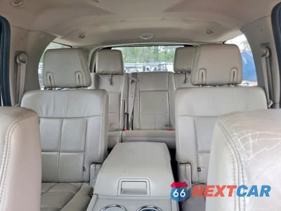 Zdjęcie 10 z 13 samochodu: 2010 LINCOLN NAVIGATOR VIN:5LMJJ2J5XAEJ07481 - miniatura