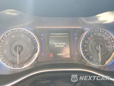 Zdjęcie 9 z 12 samochodu: 2015 CHRYSLER 200 LIMITED VIN:1C3CCCAB1FN622967 - miniatura