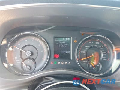 Zdjęcie 9 z 12 samochodu: 2011 DODGE CHARGER VIN:2B3CL3CG9BH505601 - miniatura