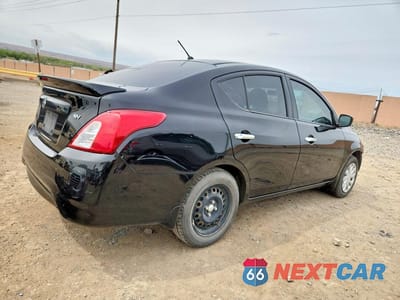 Trzecie zdjęcie samochodu z tyłu: 2018 NISSAN VERSA SV VIN:3N1CN7AP7JL881743 - miniatura