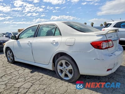 Drugie zdjęcie samochodu z przodu: 2013 TOYOTA COROLLA S VIN:5YFBU4EE2DP127210 - miniatura