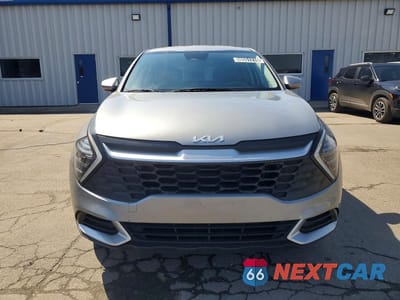 Piąte zdjęcie samochodu w środku: 2024 KIA SPORTAGE LX VIN:KNDPU3DF2R7302851 - miniatura