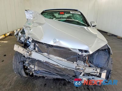 Piąte zdjęcie samochodu w środku: 2015 MERCEDES-BENZ C 400 4MATIC VIN:55SWF6GB8FU027605 - miniatura