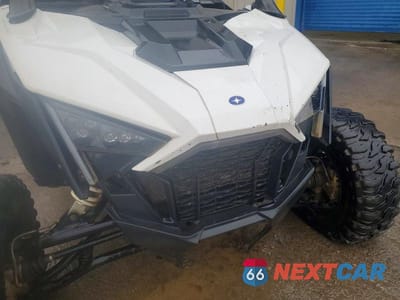 Zdjęcie 10 z 10 samochodu: 2022 POLARIS RZR UTILITY VEHICLE VIN:3NSRAE929NF357903 - miniatura