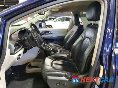 Zdjęcie 7 z 13 samochodu: 2017 CHRYSLER PACIFICA TOURING L VIN:2C4RC1BG4HR758052 - miniatura