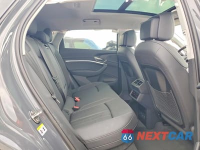 Zdjęcie 11 z 13 samochodu: 2024 AUDI Q8 E-TRON PREMIUM VIN:WA14AAGE9RB061140 - miniatura