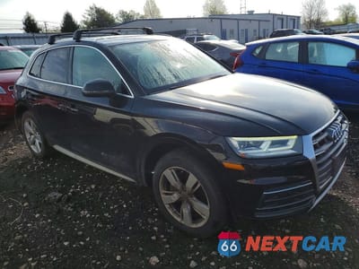 Czwarte zdjęcie samochodu z boku: 2018 AUDI Q5 PREMIUM PLUS VIN:WA1BNAFY7J2008027 - miniatura