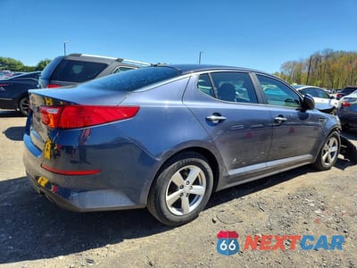 Trzecie zdjęcie samochodu z tyłu: 2015 KIA OPTIMA LX VIN:5XXGM4A74FG479049 - miniatura