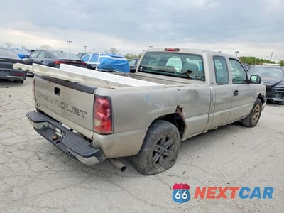 Trzecie zdjęcie samochodu z tyłu: 2004 CHEVROLET SILVERADO C1500 VIN:1GCEC19X54Z338188 - miniatura