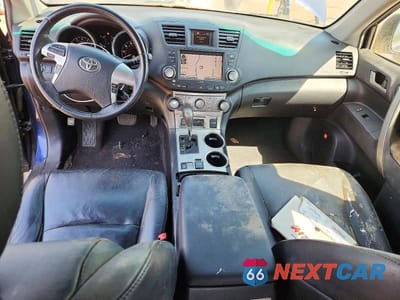 Zdjęcie 8 z 13 samochodu: 2012 TOYOTA HIGHLANDER SE VIN:5TDBK3EH5CS117402 - miniatura