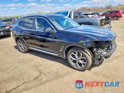 Czwarte zdjęcie samochodu z boku: 2024 BMW X3 XDRIVE30I VIN:5UX53DP05R9U29460 - miniatura
