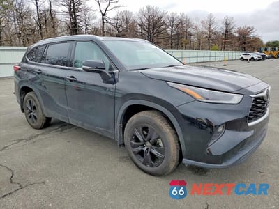 Czwarte zdjęcie samochodu z boku: 2021 TOYOTA HIGHLANDER XLE VIN:5TDGZRBH8MS143535 - miniatura