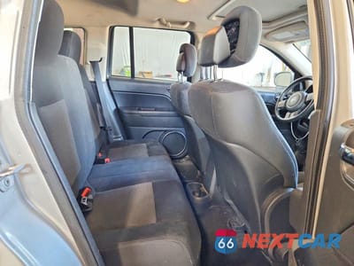 Zdjęcie 10 z 12 samochodu: 2012 JEEP COMPASS VIN:1C4NJDAB6CD655299 - miniatura