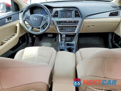 Zdjęcie 8 z 12 samochodu: 2017 HYUNDAI SONATA SE VIN:5NPE24AF2HH590128 - miniatura