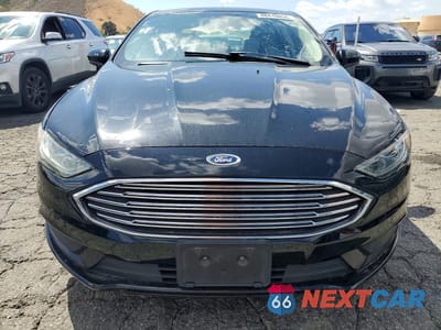 Piąte zdjęcie samochodu w środku: 2018 FORD FUSION SE HYBRID VIN:3FA6P0LU5JR103037 - miniatura