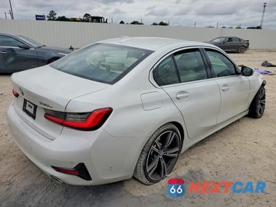 Trzecie zdjęcie samochodu z tyłu: 2021 BMW 330E VIN:3MW5P7J0XM8B52448 - miniatura