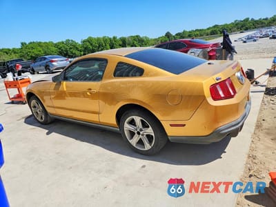 Drugie zdjęcie samochodu z przodu: 2010 FORD MUSTANG VIN:1ZVBP8AN5A5104708 - miniatura