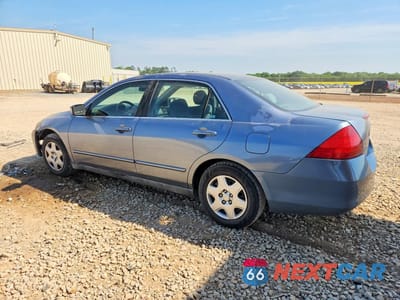 Drugie zdjęcie samochodu z przodu: 2007 HONDA ACCORD LX VIN:1HGCM56417A159091 - miniatura