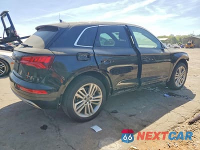 Trzecie zdjęcie samochodu z tyłu: 2020 AUDI Q5 PREMIUM PLUS VIN:WA1BNAFY4L2022650 - miniatura