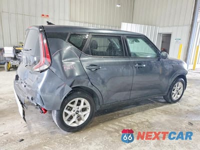 Trzecie zdjęcie samochodu z tyłu: 2025 KIA SOUL LX VIN:KNDJ23AU1S7257535 - miniatura