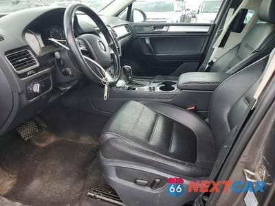 Zdjęcie 7 z 12 samochodu: 2011 VOLKSWAGEN TOUAREG V6 VIN:WVGFF9BP3BD002243 - miniatura