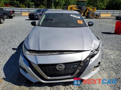 Piąte zdjęcie samochodu w środku: 2019 NISSAN ALTIMA SR VIN:1N4BL4CV8KN319270 - miniatura