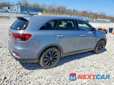 Trzecie zdjęcie samochodu z tyłu: 2020 KIA SORENTO EX V6 VIN:5XYPHDA5XLG706397 - miniatura