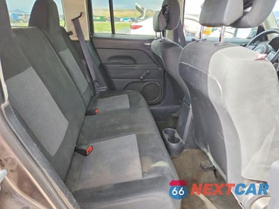 Zdjęcie 10 z 12 samochodu: 2016 JEEP PATRIOT SPORT VIN:1C4NJPBA6GD667188 - miniatura