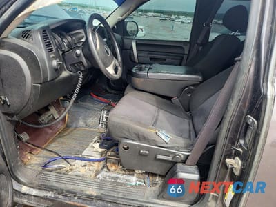 Zdjęcie 7 z 12 samochodu: 2011 GMC SIERRA K1500 SLE VIN:1GTR2VE37BZ240730 - miniatura