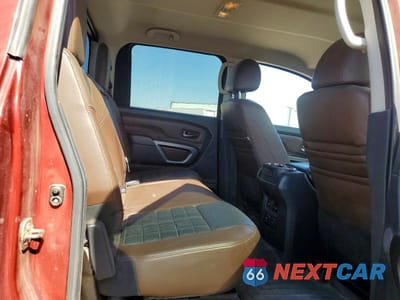Zdjęcie 10 z 12 samochodu: 2016 NISSAN TITAN XD PLATINUM RESERVE VIN:1N6BA1F46GN509445 - miniatura