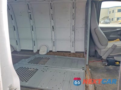 Zdjęcie 11 z 14 samochodu: 2014 CHEV EXPRESS G2500 VIN:1GCWGGBA9E1192394 - miniatura