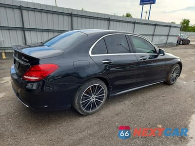 Trzecie zdjęcie samochodu z tyłu: 2015 MERCEDES-BENZ C 300 4MATIC VIN:55SWF4KB7FU020639 - miniatura