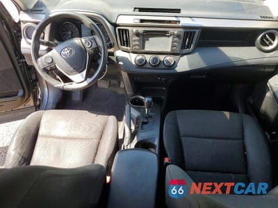 Zdjęcie 8 z 13 samochodu: 2018 TOYOTA RAV4 LE VIN:JTMBFREV8JJ730976 - miniatura
