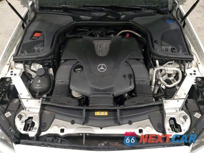 Zdjęcie 11 z 12 samochodu: 2018 MERCEDES-BENZ E 400 4MATIC VIN:WDDZF6GB4JA465480 - miniatura