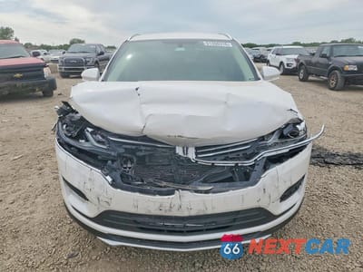 Piąte zdjęcie samochodu w środku: 2017 LINCOLN MKC VIN:5LMCJ1C98HUL50046 - miniatura