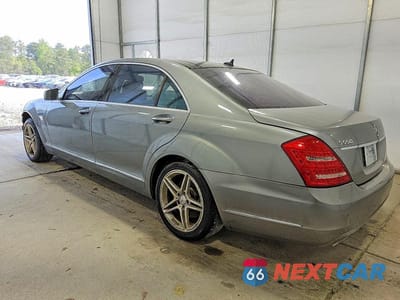 Drugie zdjęcie samochodu z przodu: 2010 MERCEDES-BENZ S 550 4MATIC VIN:WDDNG8GB8AA358245 - miniatura