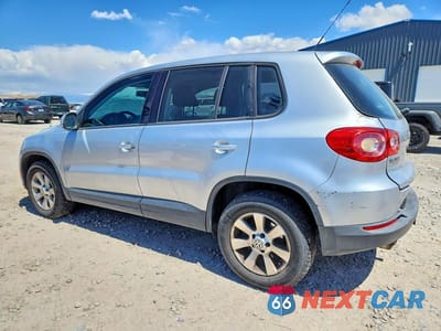 Drugie zdjęcie samochodu z przodu: 2010 VOLKSWAGEN TIGUAN SE VIN:WVGBV7AX6AW523838 - miniatura
