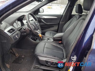 Zdjęcie 7 z 12 samochodu: 2018 BMW X1 XDRIVE28I VIN:WBXHT3C35J3H31675 - miniatura