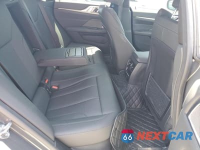 Zdjęcie 10 z 12 samochodu: 2023 BMW I4 M50 VIN:WBY33AW07PFR16357 - miniatura