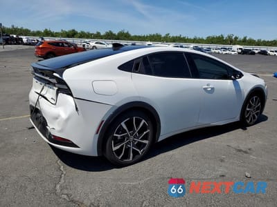 Trzecie zdjęcie samochodu z tyłu: 2024 TOYOTA PRIUS PRIME XSE VIN:JTDACACU6R3035296 - miniatura