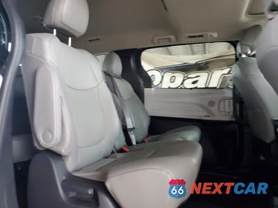 Zdjęcie 11 z 13 samochodu: 2025 TOYOTA SIENNA XLE 8-PASSENGER VIN:5TDYRKEC7SS274447 - miniatura